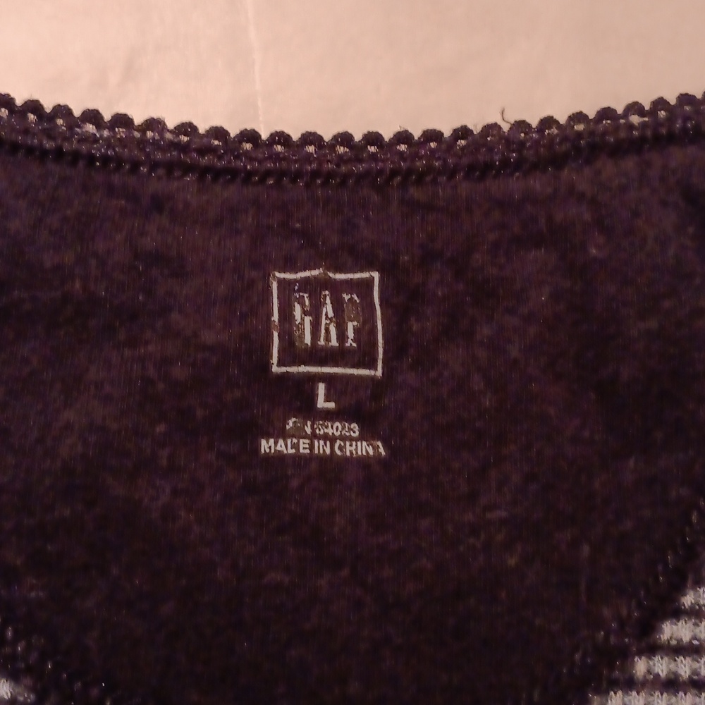 GAP Tank Top - Picture 6 of 7